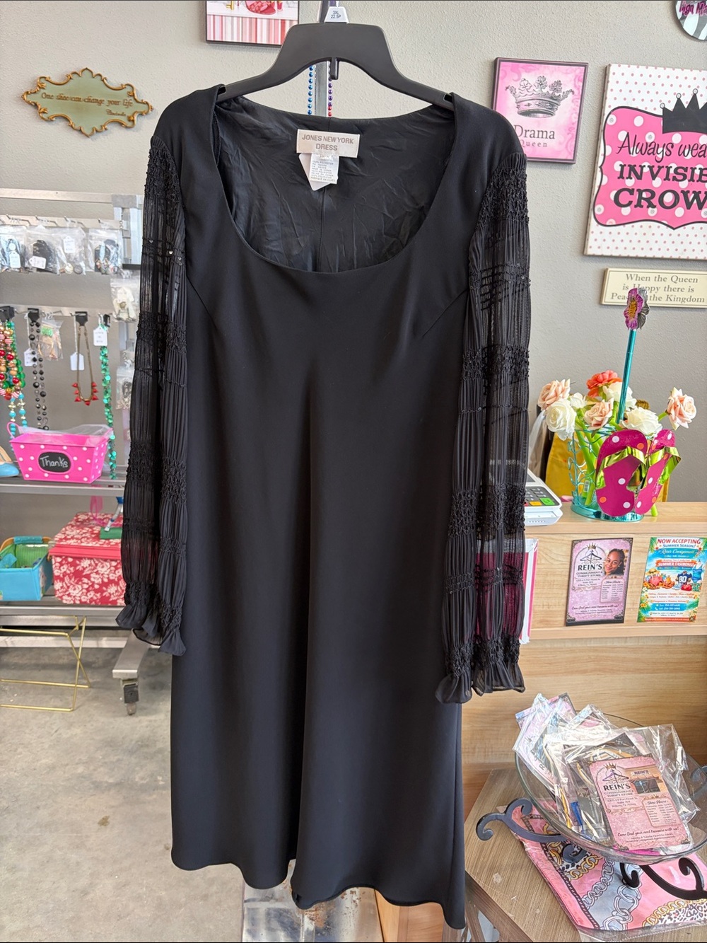 Jones New York Black Long-Sleeve Scoop Neck Dress with Sheer Textured Sleeves